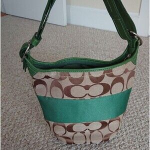 Coach Signature Classic C Bucket Bag - green/Tan color